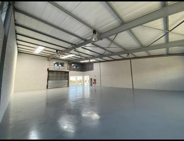 INDUSTRIAL PROPERTY TO RENT IN HALFWAY HOUSE
